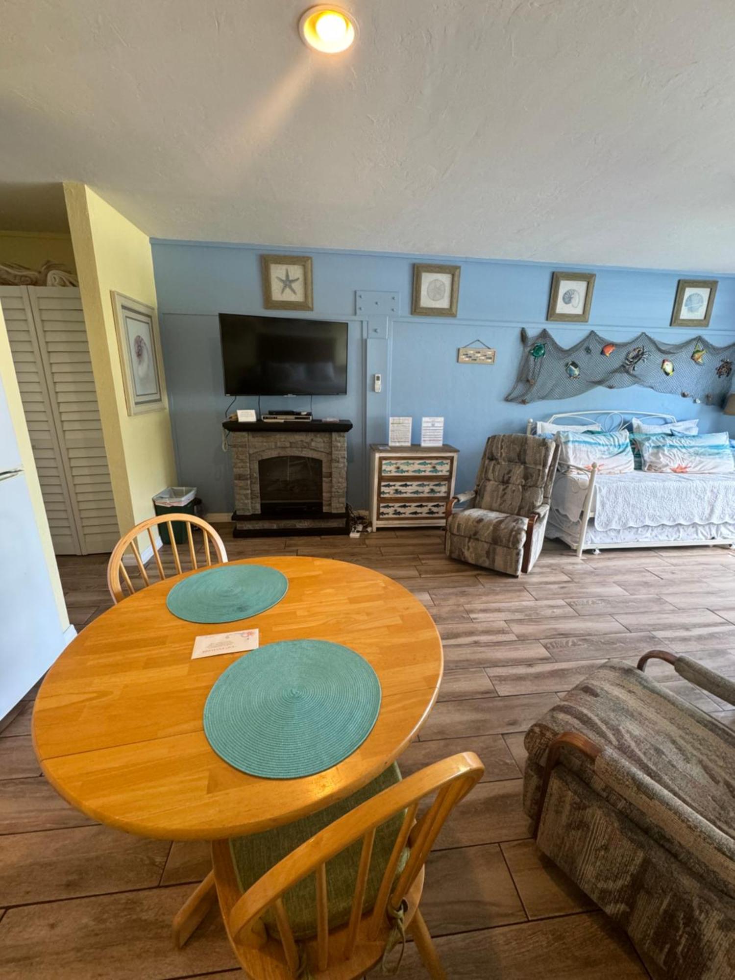 Unit 125 At Park Place In Cedar Key, Fl Buitenkant foto